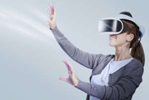 How to Launch a Profitable VR Entertainment Business Today